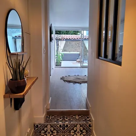 Lieu Unique Coeur De Avec Terrasse Et Jacuzzi *