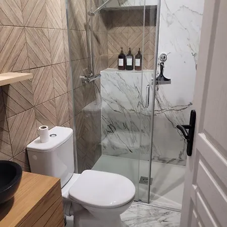 Lieu Unique Coeur De Avec Terrasse Et Jacuzzi *