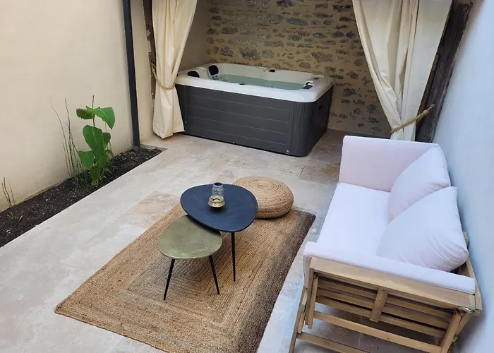 Lieu Unique Coeur De Avec Terrasse Et Jacuzzi * 카오르